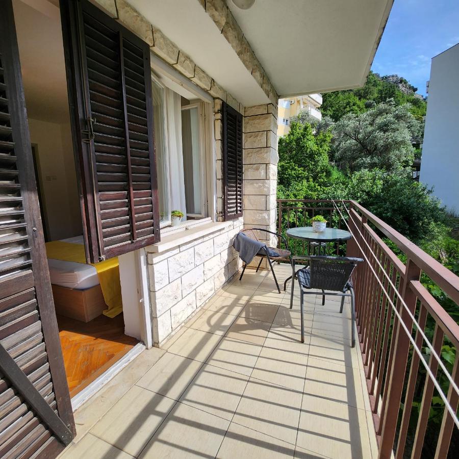 Bela Kuca Studio Apartments-Na Korak Do Mora-A Step To The Sea Rafailovići Eksteriør billede