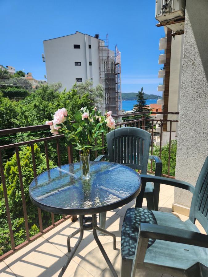 Bela Kuca Studio Apartments-Na Korak Do Mora-A Step To The Sea Rafailovići Eksteriør billede