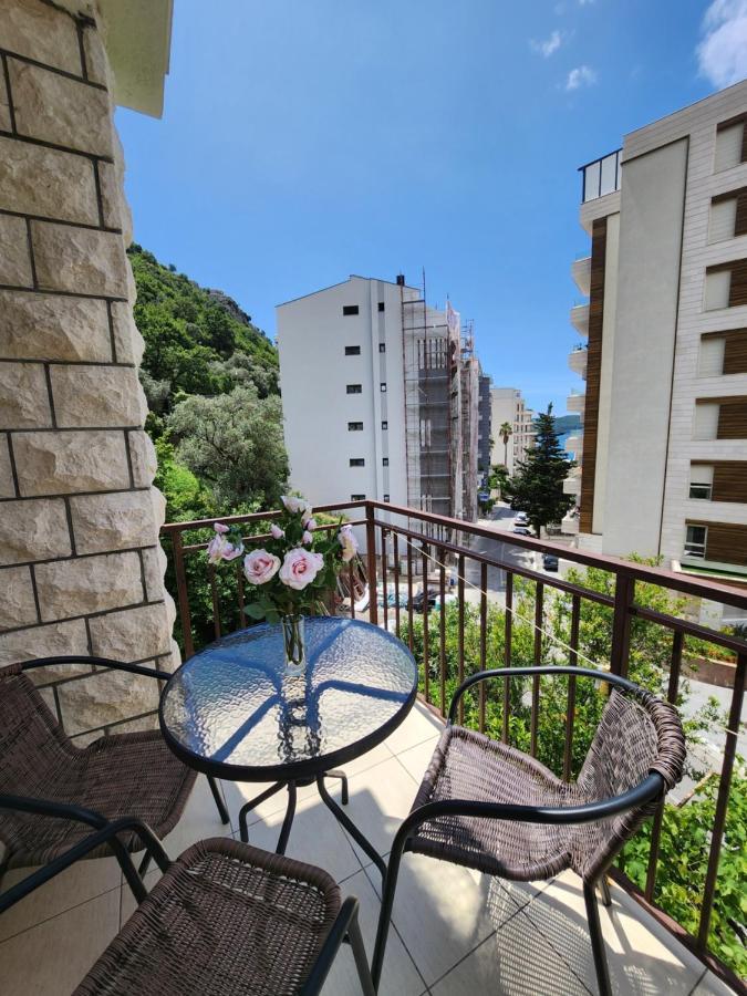 Bela Kuca Studio Apartments-Na Korak Do Mora-A Step To The Sea Rafailovići Eksteriør billede