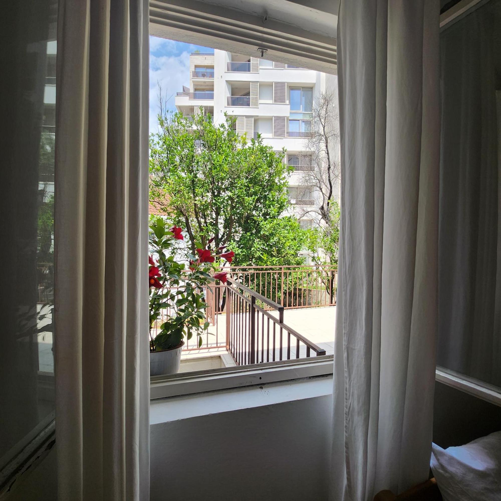Bela Kuca Studio Apartments-Na Korak Do Mora-A Step To The Sea Rafailovići Eksteriør billede