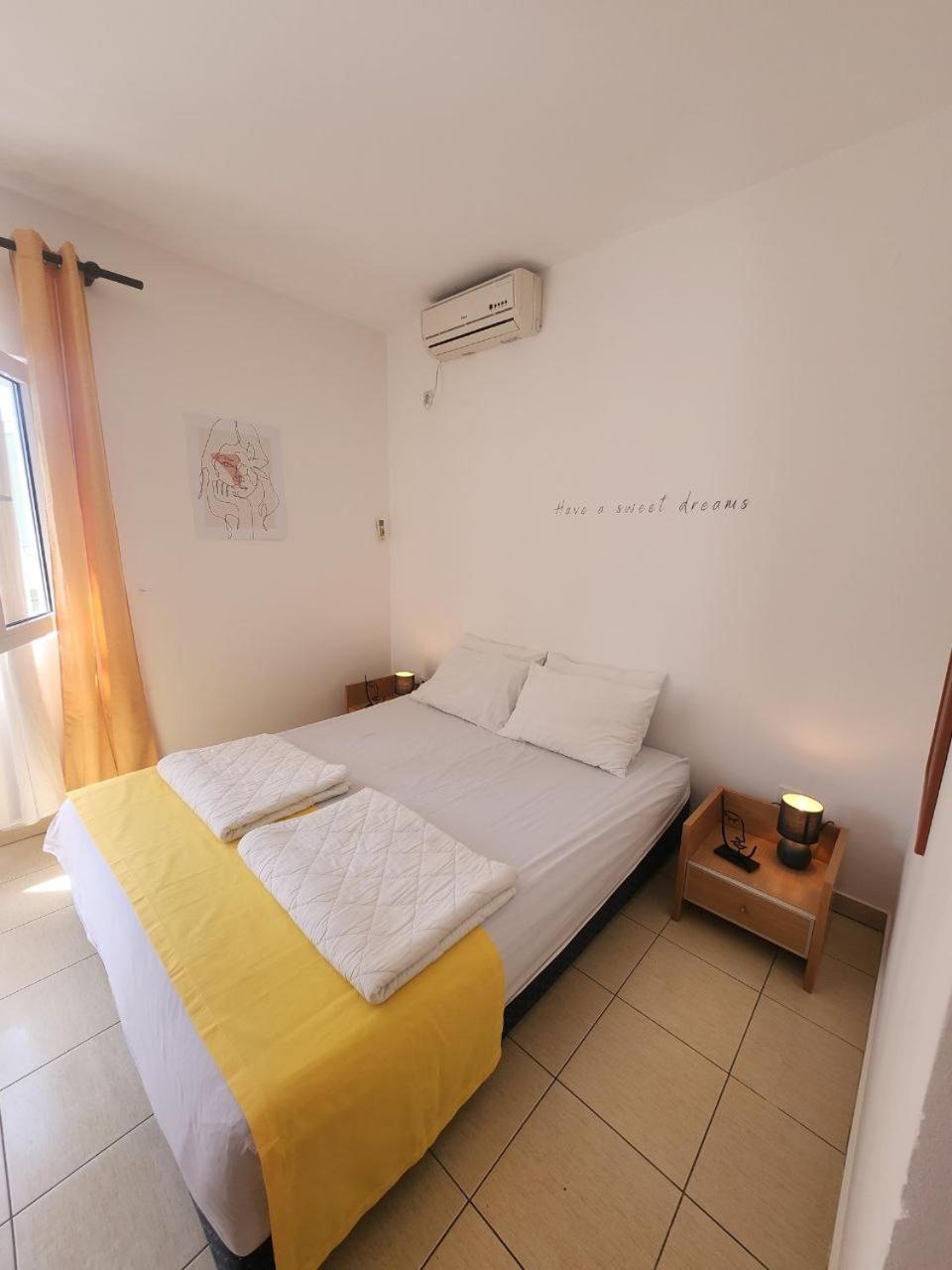Bela Kuca Studio Apartments-Na Korak Do Mora-A Step To The Sea Rafailovići Eksteriør billede