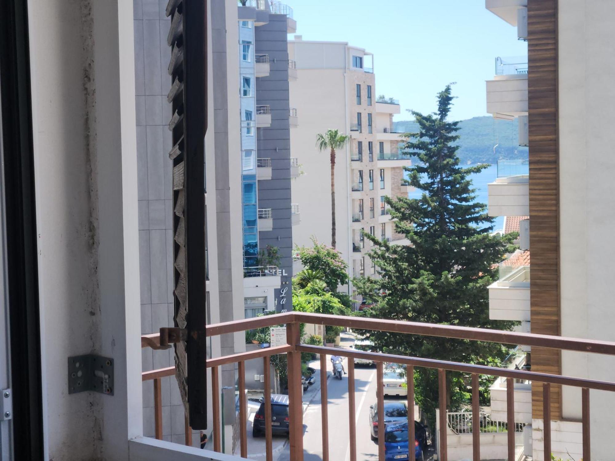Bela Kuca Studio Apartments-Na Korak Do Mora-A Step To The Sea Rafailovići Eksteriør billede
